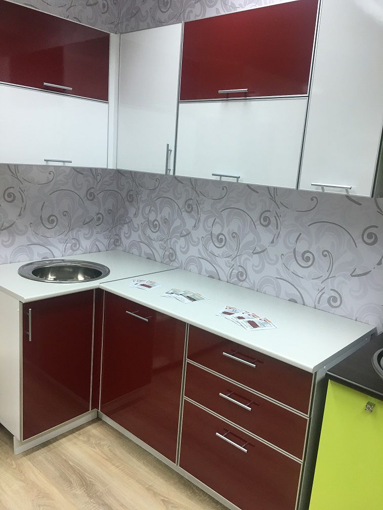 кухня фасады пластик в алюм. рамке в Хабаровске