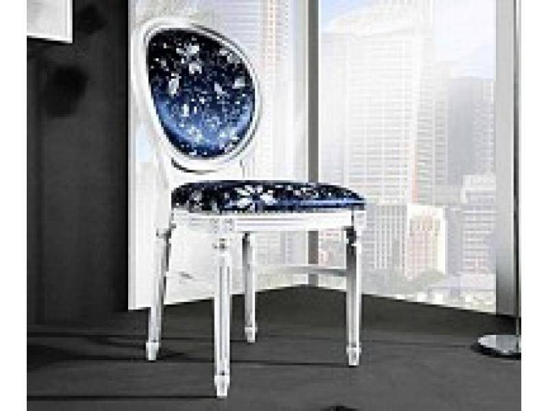 стул p66 белый с патиной и серебряными деталями / ткань uph gene 3057 light blue в Хабаровске