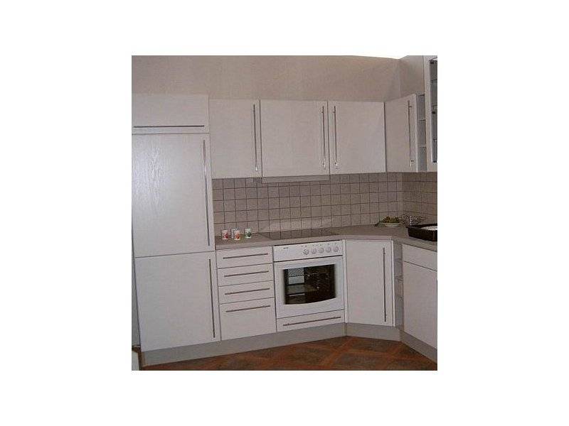 угловая белая кухня в Хабаровске
