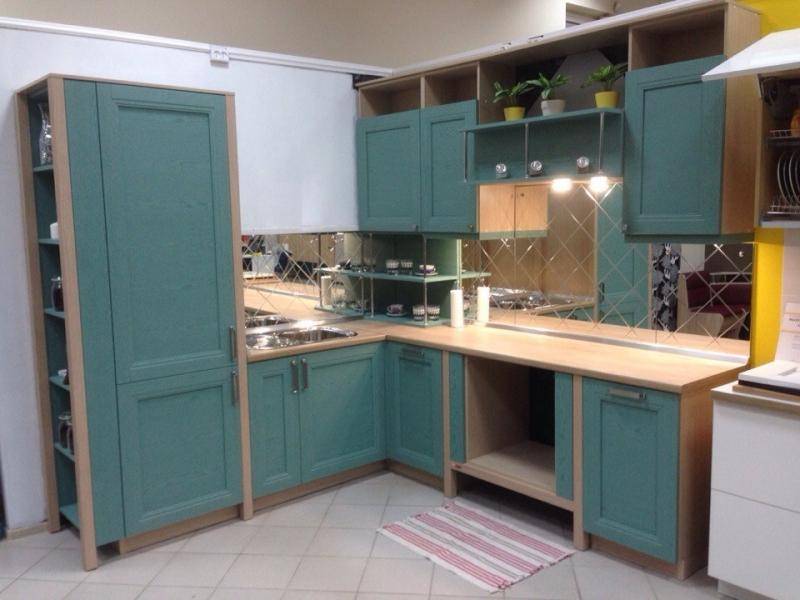 кухонный гарнитур угловой в Хабаровске