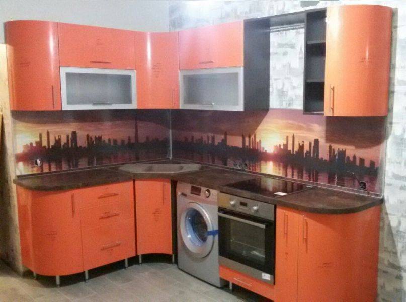 угловая кухня с радиусными фасадами мдф в Хабаровске