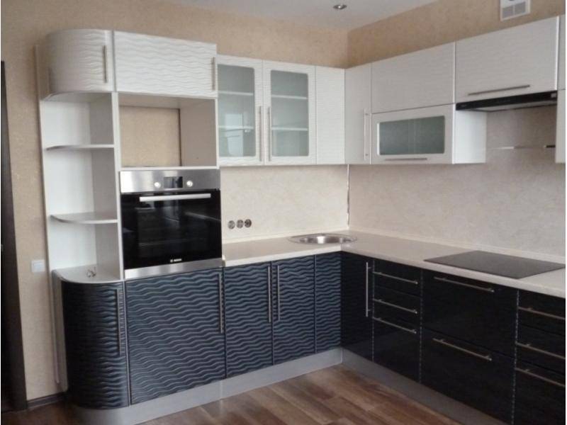 угловая кухня с фрезеровкой 3д в Хабаровске