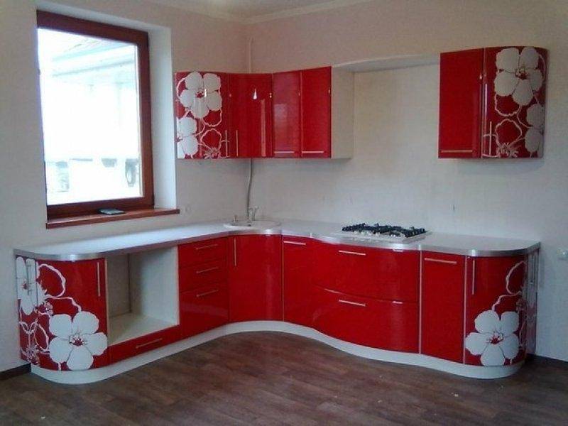 угловая яркая кухня в Хабаровске