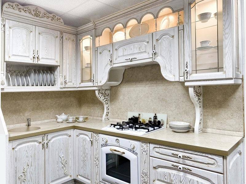 кухонный гарнитур ясень цвет белый-патина золото в Хабаровске