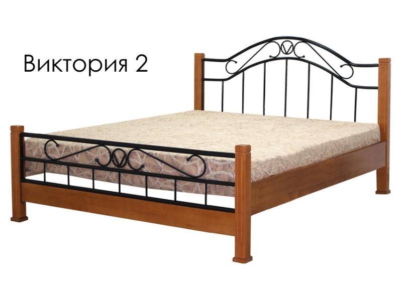 кровать виктория 2 из массива сосны с элементами ковки в Хабаровске