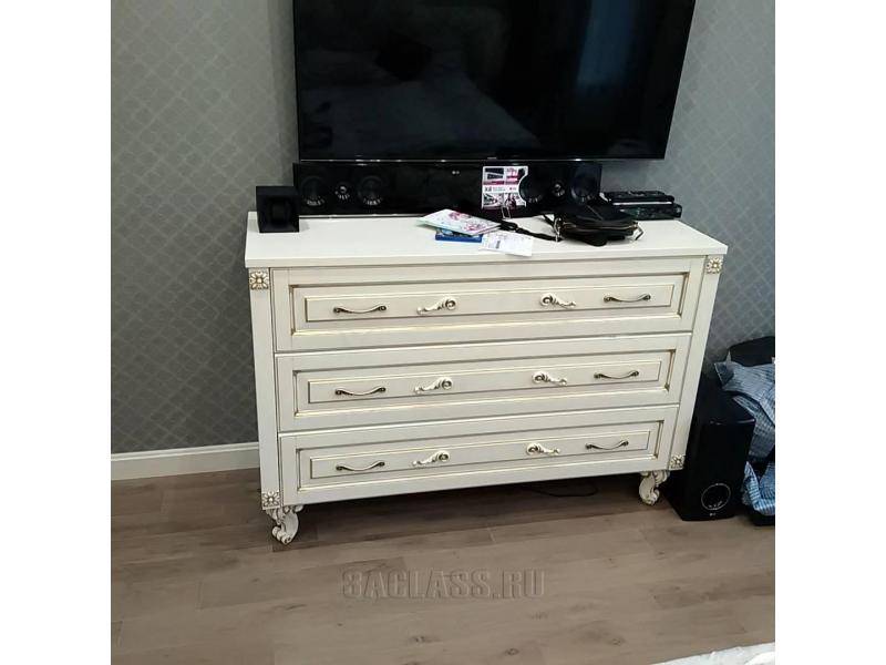 классический белый комод в Хабаровске