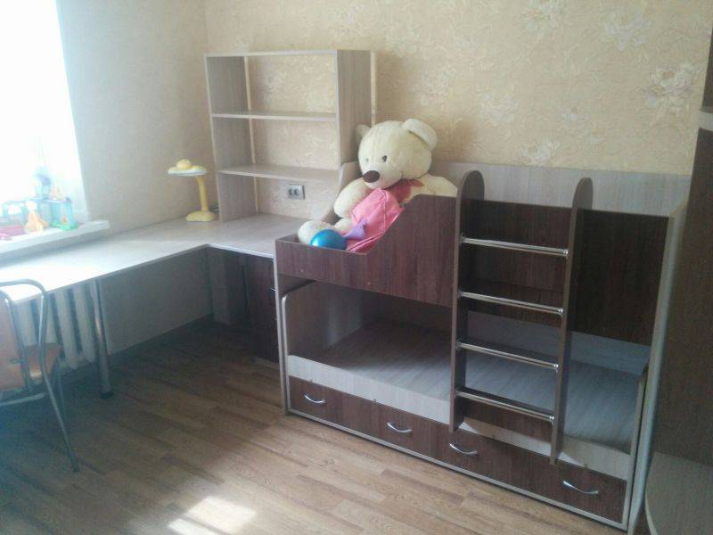 детская с рабочим столом в Хабаровске