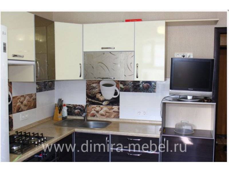 угловая кухня пластик в Хабаровске