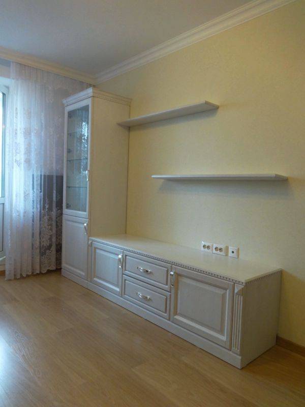 белая мебель для гостиной в Хабаровске