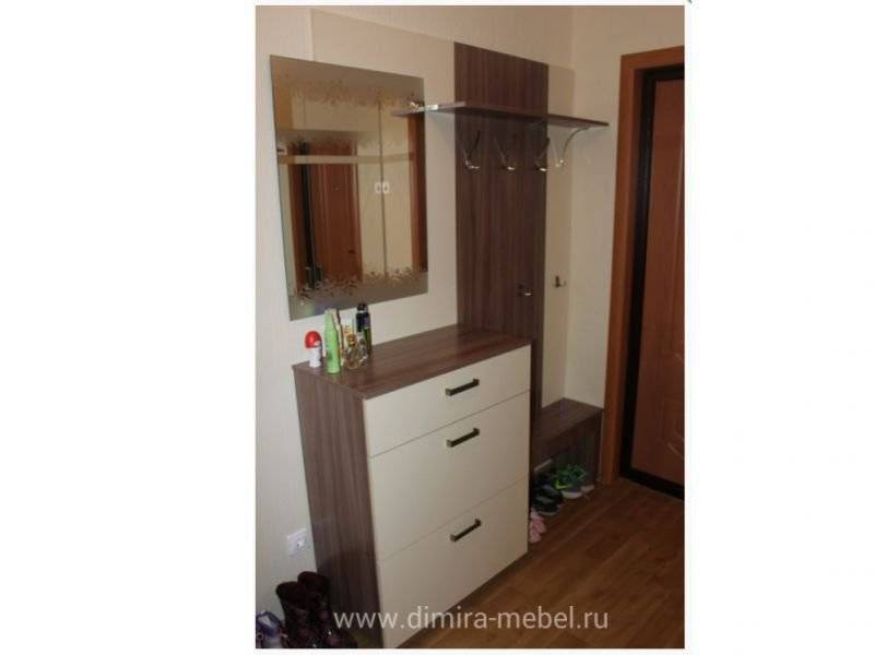 небольшая прихожая в Хабаровске