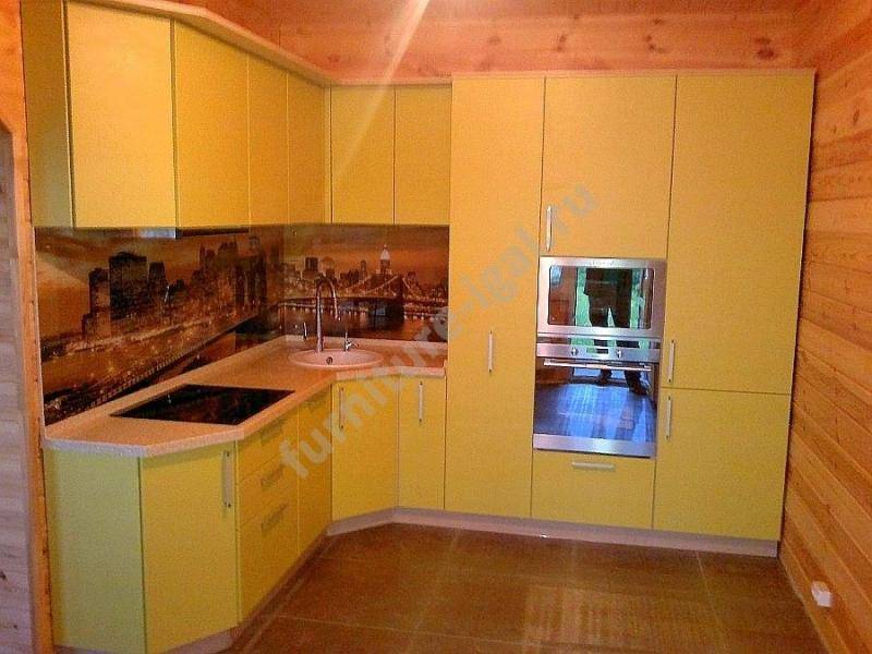 угловая желтая кухня в Хабаровске