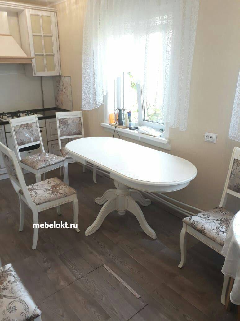 стол из массива в Хабаровске