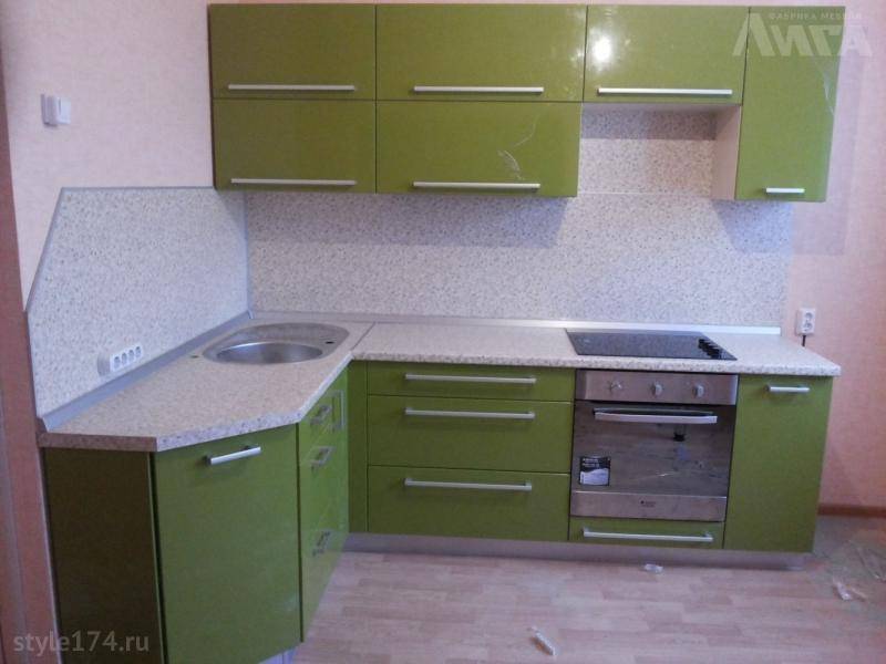 кухонный гарнитур угловой в Хабаровске