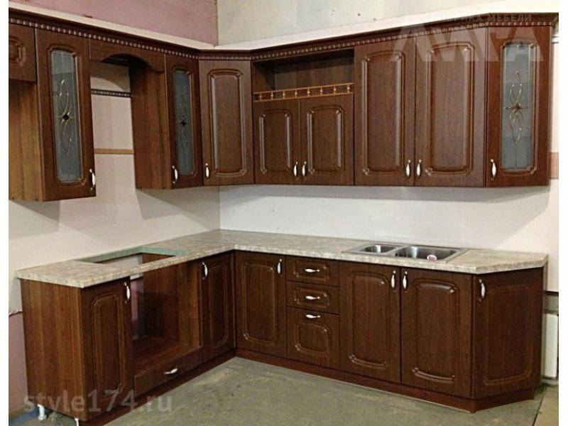 кухонный гарнитур угловой в Хабаровске