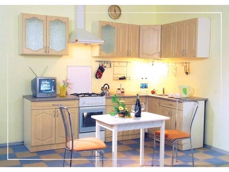 кухонный гарнитур угловой клен в Хабаровске