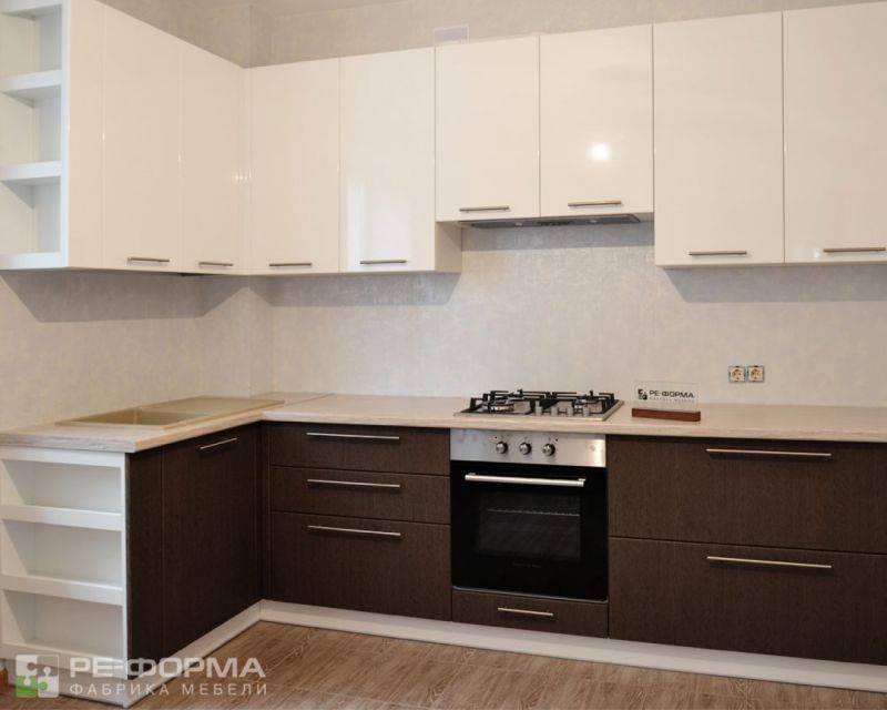 угловая кухня 005 в Хабаровске