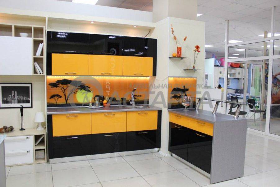 кухня сафари в квартиру студию в Хабаровске