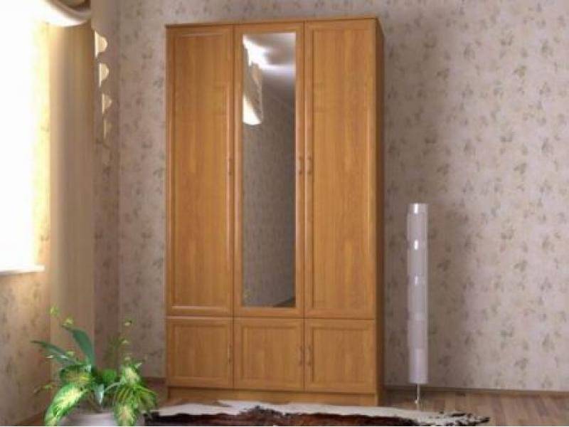 шкаф трехстворчатый в Хабаровске