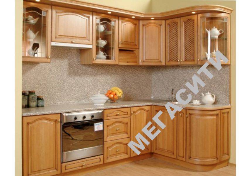 кухонный гарнитур из массива дерева ровена в Хабаровске