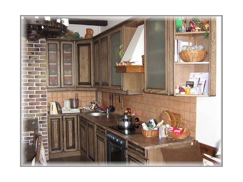 угловая классическая кухня в Хабаровске