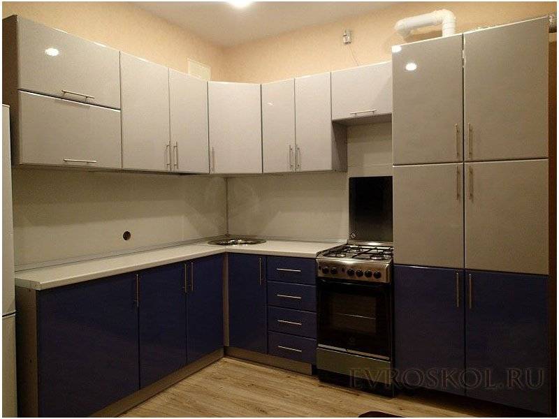 красивая угловая кухня в Хабаровске