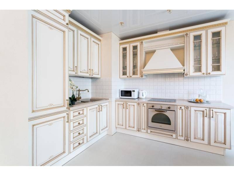 угловая кухня классическая в Хабаровске