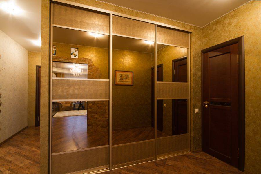 встроенный шкаф-купе для прихожей в Хабаровске