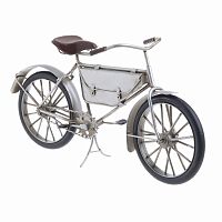модель bicycle серебристого цвета в Хабаровске